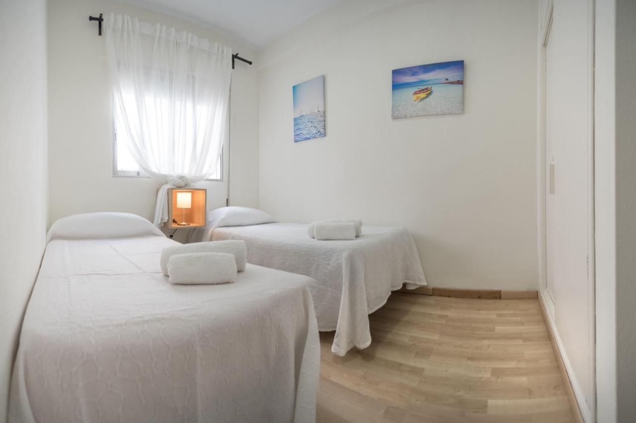 Delfin Playa Basic Ha Apartment Cádiz Eksteriør billede