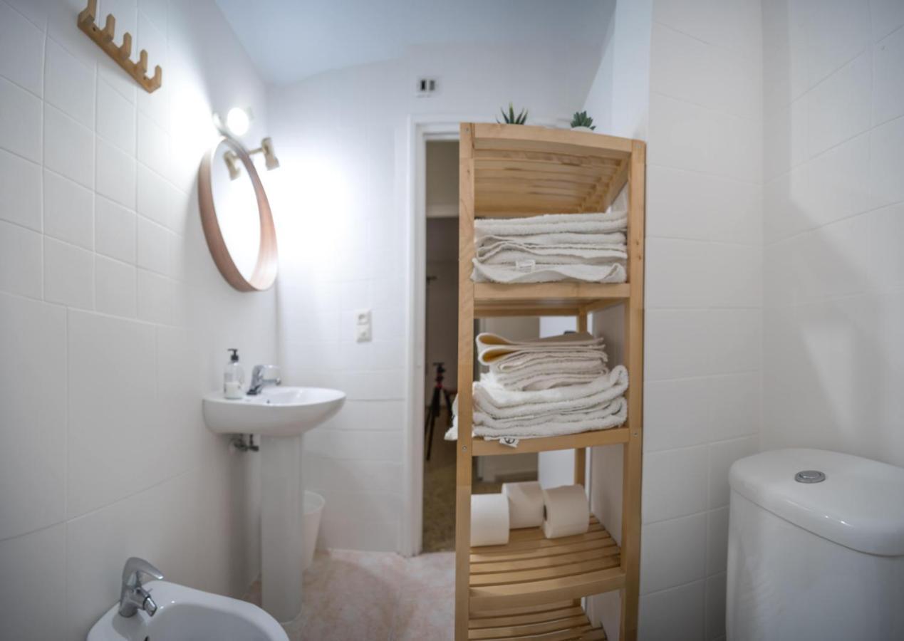 Delfin Playa Basic Ha Apartment Cádiz Eksteriør billede