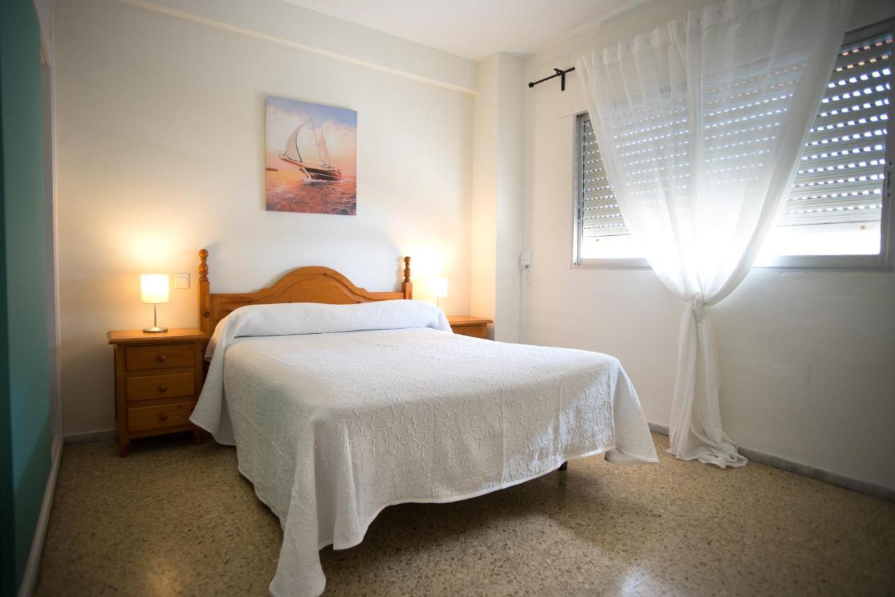 Delfin Playa Basic Ha Apartment Cádiz Eksteriør billede