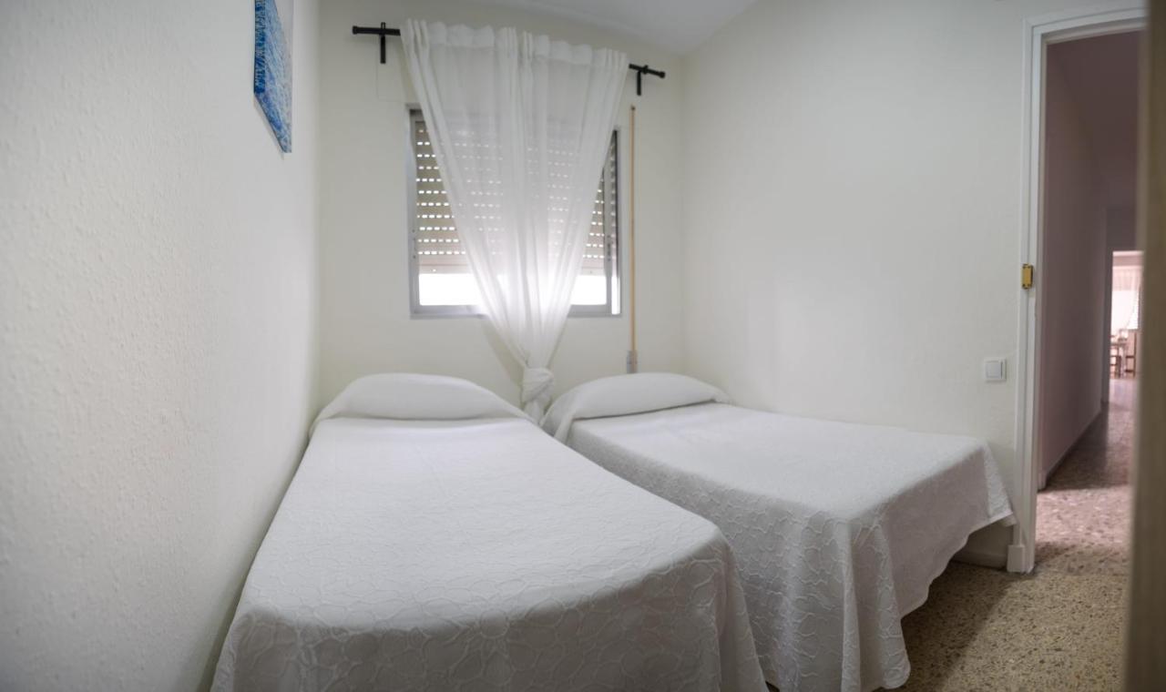 Delfin Playa Basic Ha Apartment Cádiz Eksteriør billede