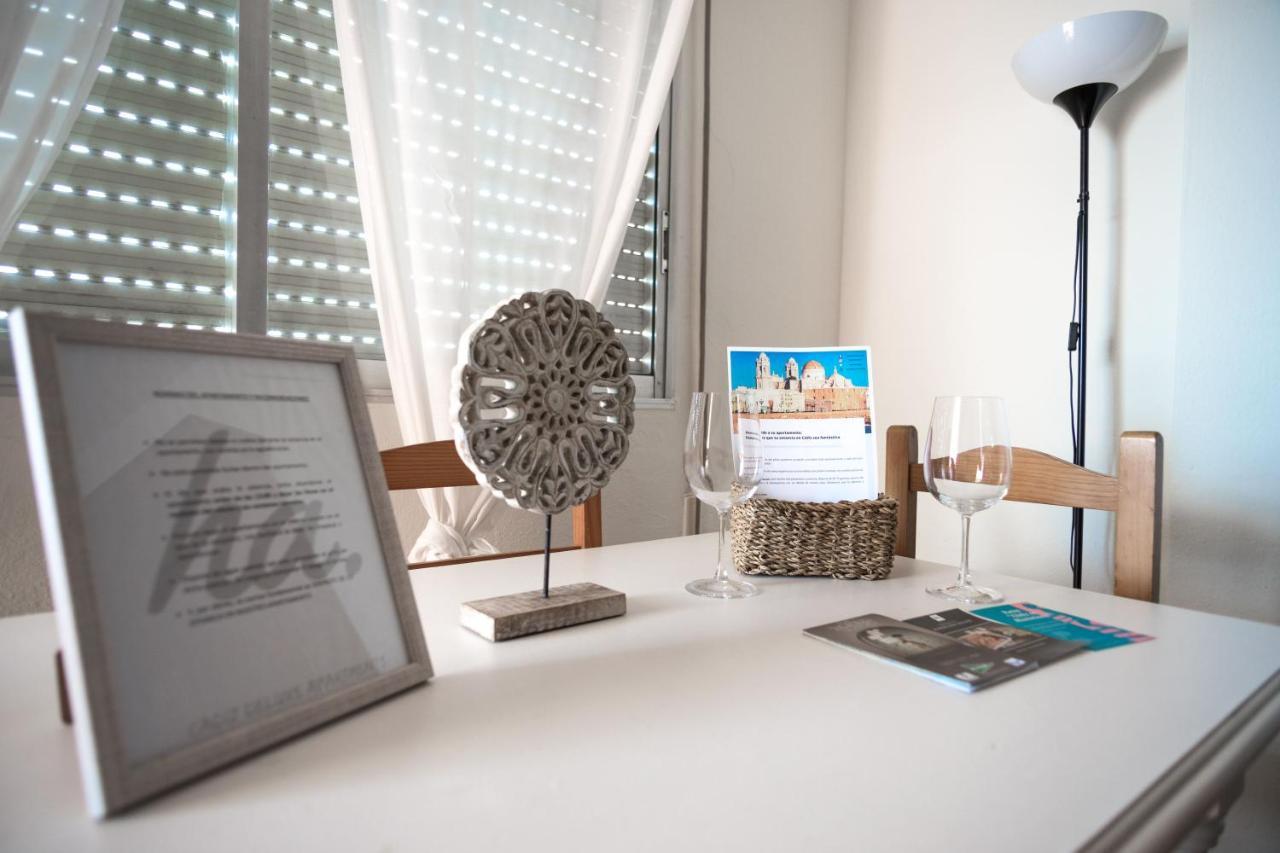 Delfin Playa Basic Ha Apartment Cádiz Eksteriør billede