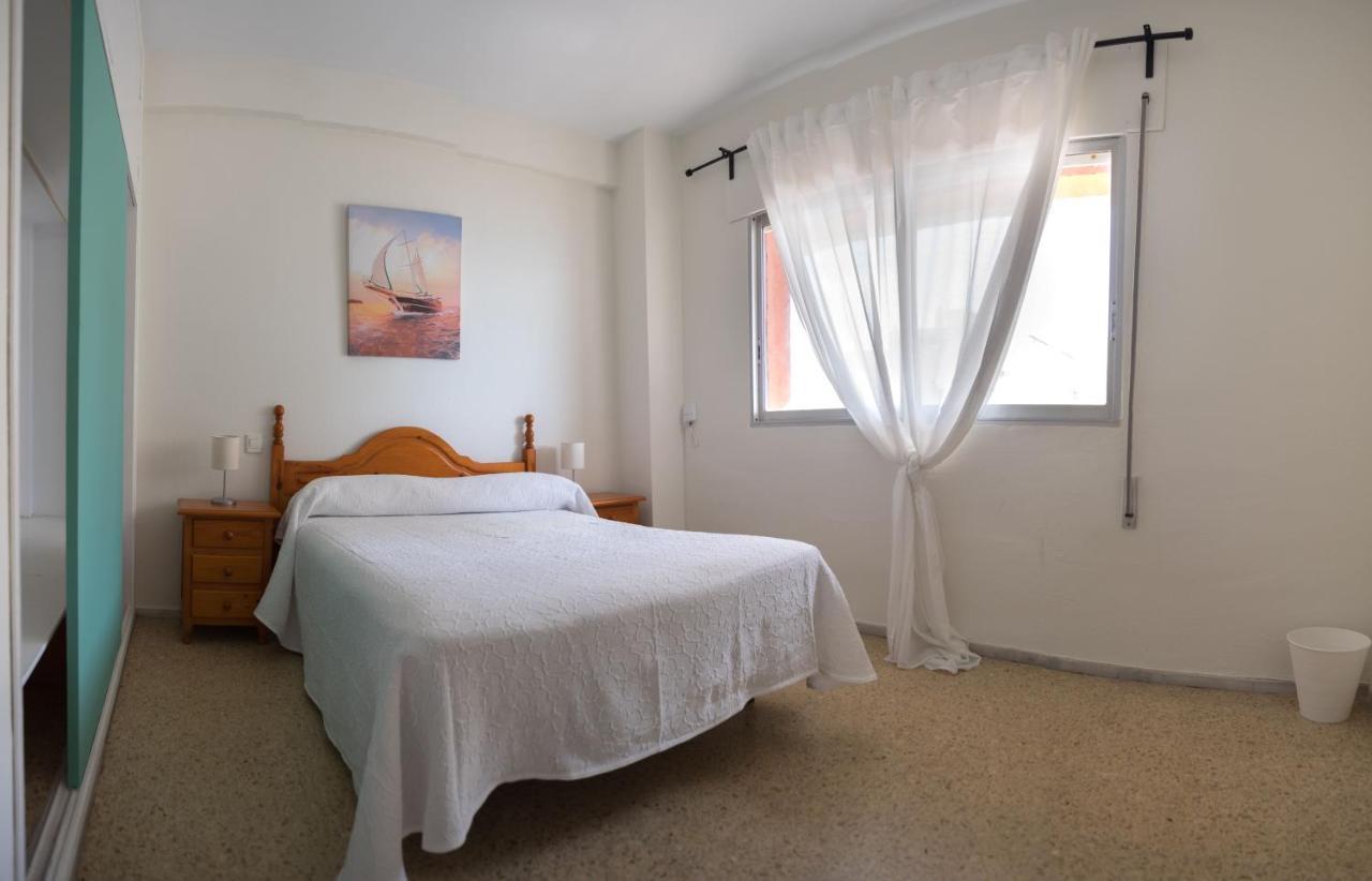 Delfin Playa Basic Ha Apartment Cádiz Eksteriør billede